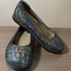 Alegria Petal Rave on the Nile Blue Metallic Leather Ballet Flats Size 8